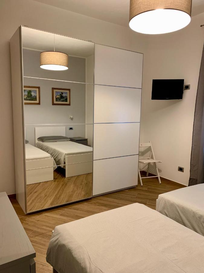 La Casa Dei Nonni Apartment Леванто Екстериор снимка