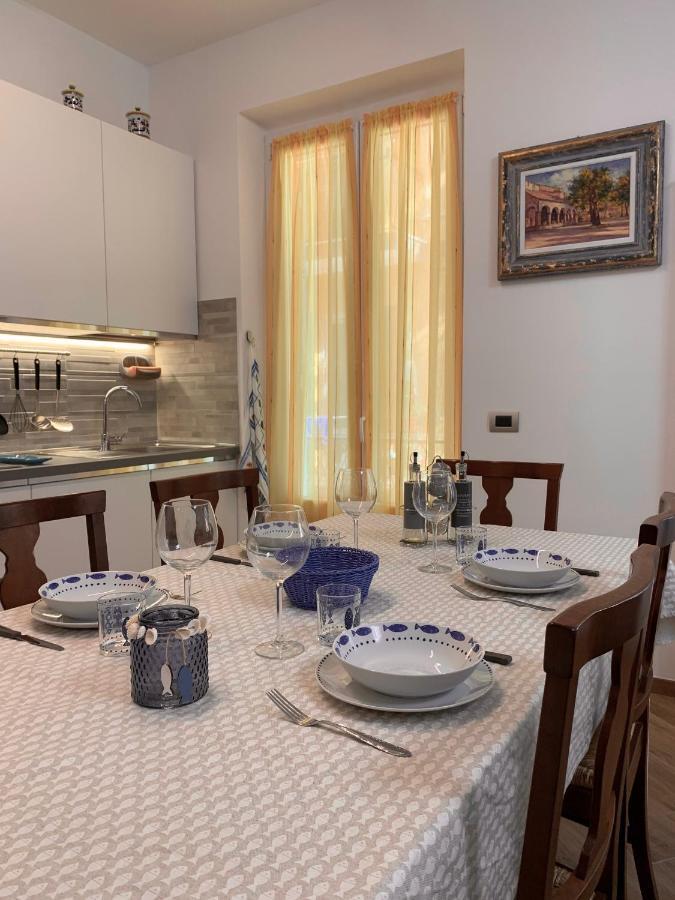 La Casa Dei Nonni Apartment Леванто Екстериор снимка