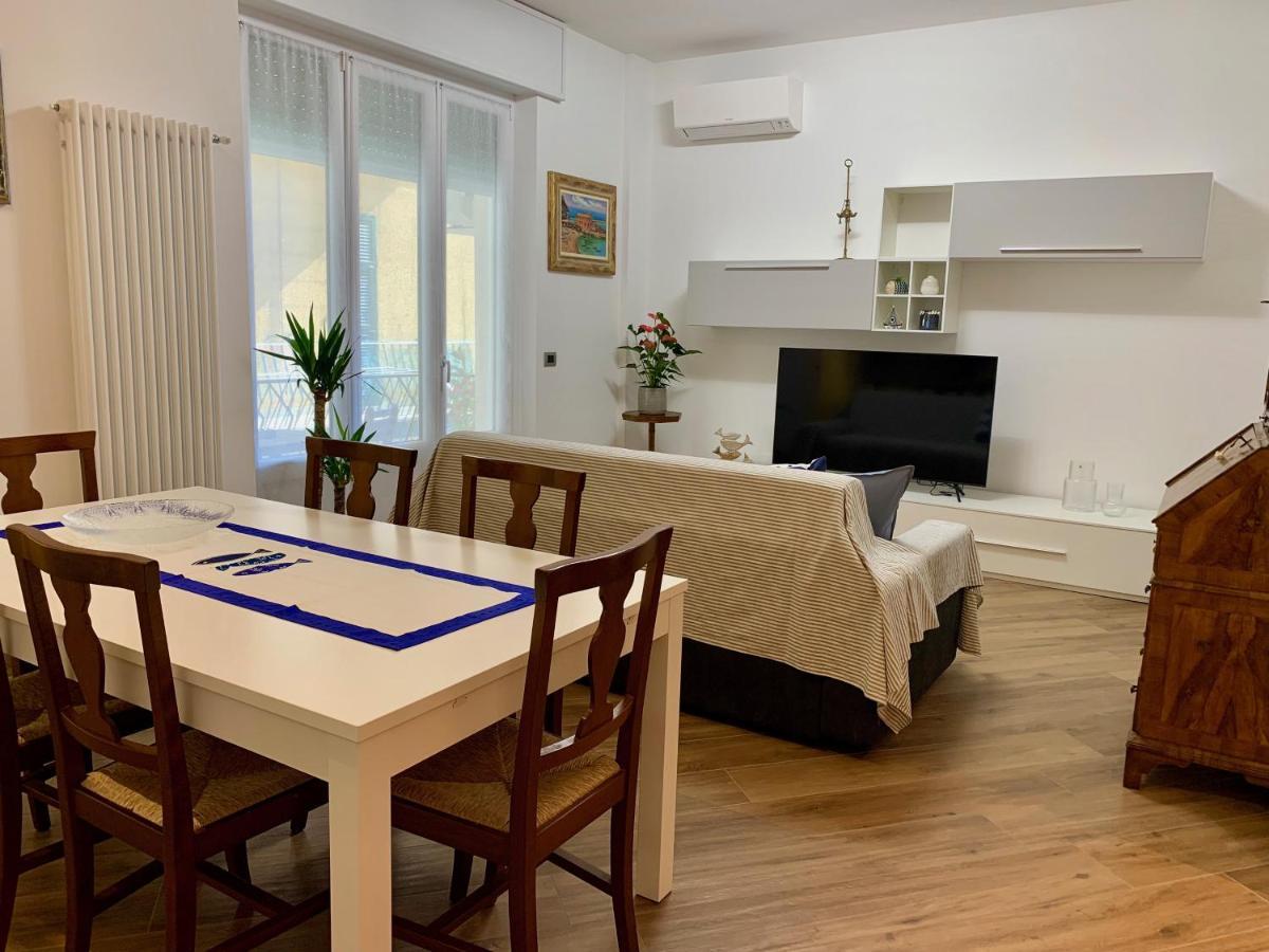 La Casa Dei Nonni Apartment Леванто Екстериор снимка