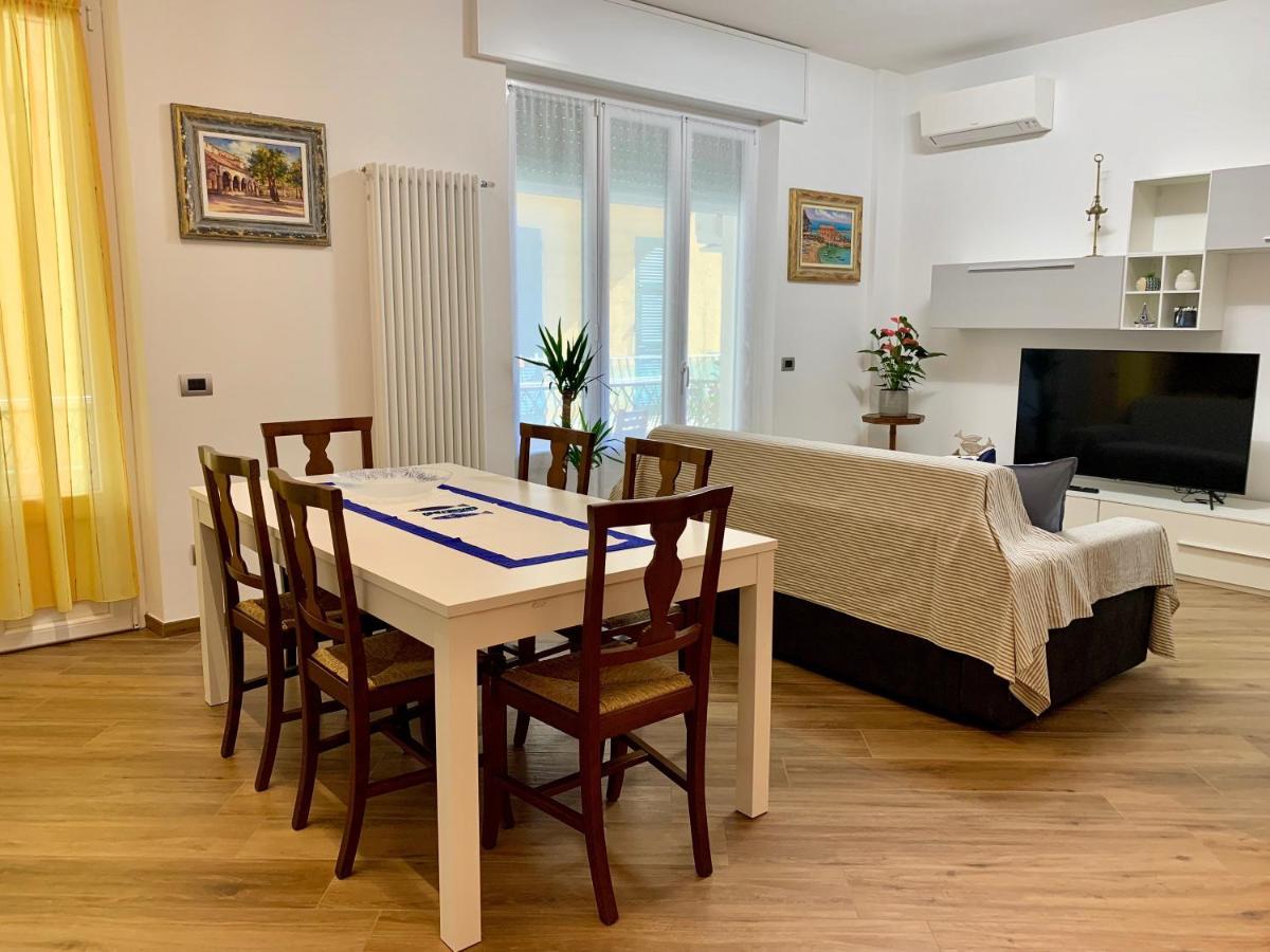 La Casa Dei Nonni Apartment Леванто Екстериор снимка